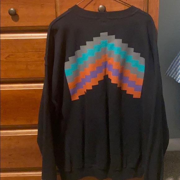 ONLY NY RARE RETRO CREWNECK - Picture 2 of 5